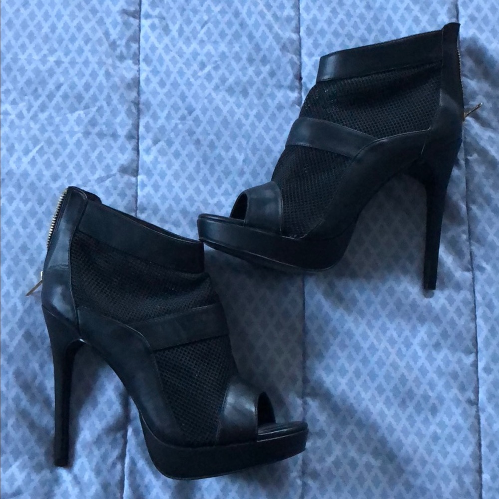 Steve Madden leather mesh high heel pumps